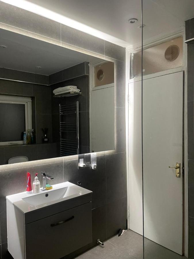 Balham, South London Spacious Guest House 5, 6 Rooms Available Exterior photo