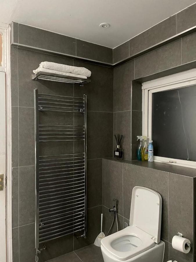 Balham, South London Spacious Guest House 5, 6 Rooms Available Exterior photo